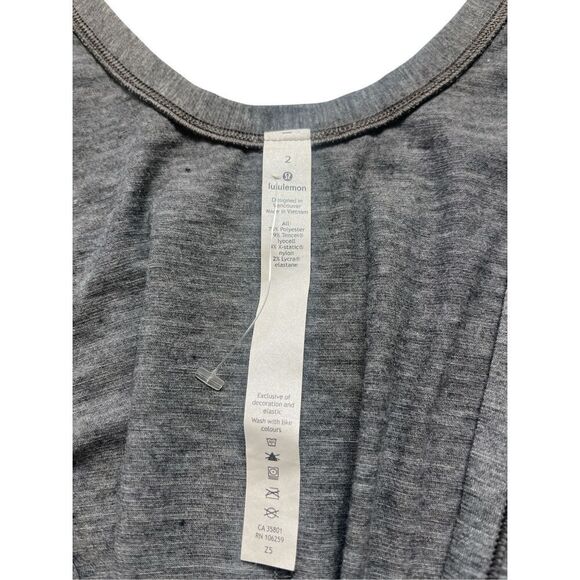 Lululemon deep v neck tank twist sides sz 2 / XS - Picture 4 of 4